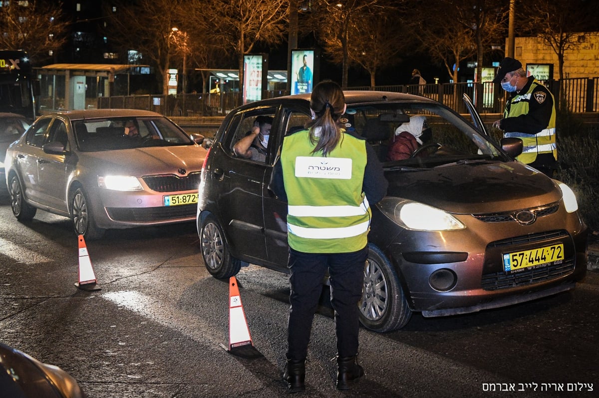 ליד שמעון הצדיק: גלריה ממחסום המשטרה