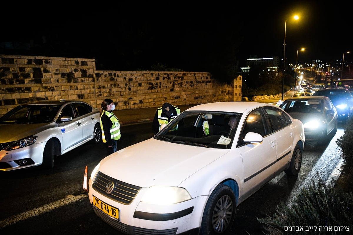 ליד שמעון הצדיק: גלריה ממחסום המשטרה