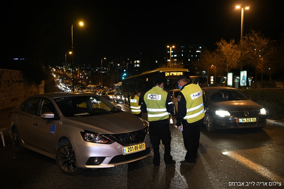 ליד שמעון הצדיק: גלריה ממחסום המשטרה