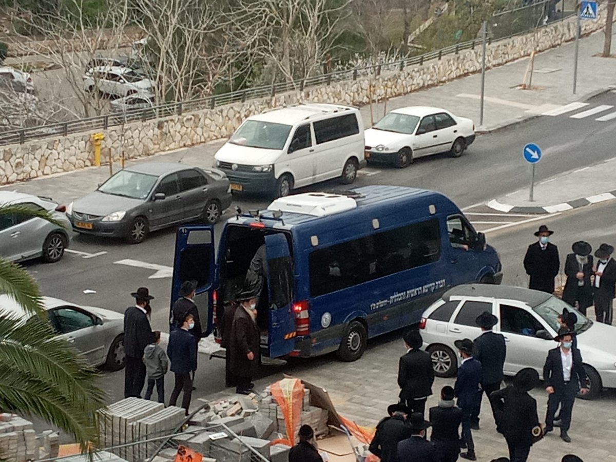 הבן בכה בלוויה: 'אבא, עשינו כל מה שיכולנו'