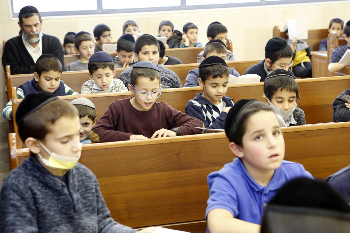 תיעוד: ילדי 'סוכת דוד' זכרו את הנגיד בכינוס בהשתתפות הרב הראשי