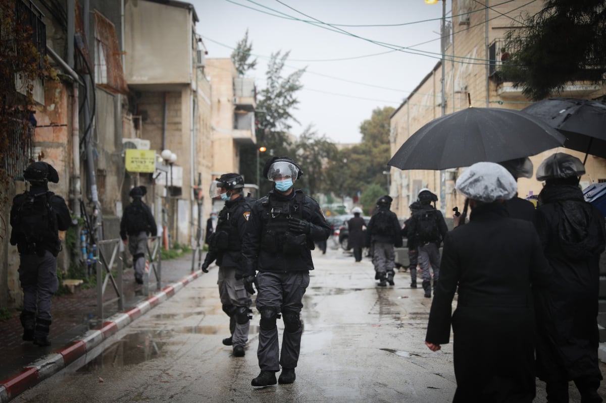 תיעוד: כוחות משטרה פשטו על שוק מאה שערים