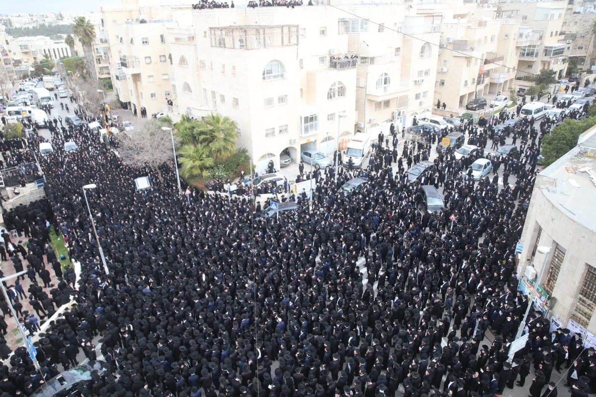 רבבות בלווית ראש ישיבת בריסק הגרמ"ד סולובייצ'יק זצ"ל