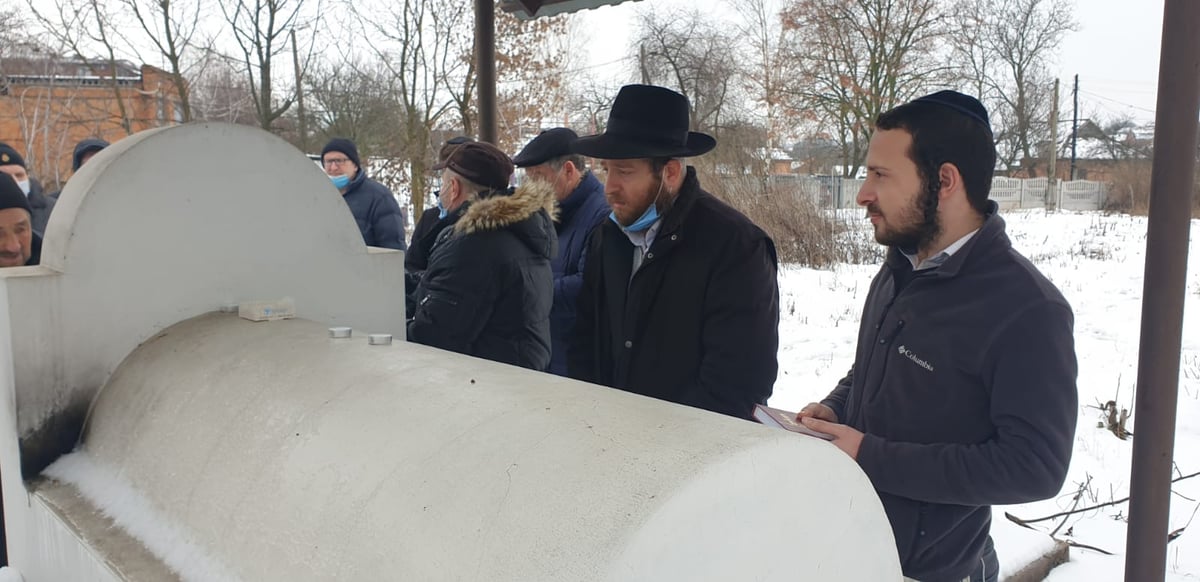 מניין מצומצם: העלייה לקברו של בעל 'שער משפט'