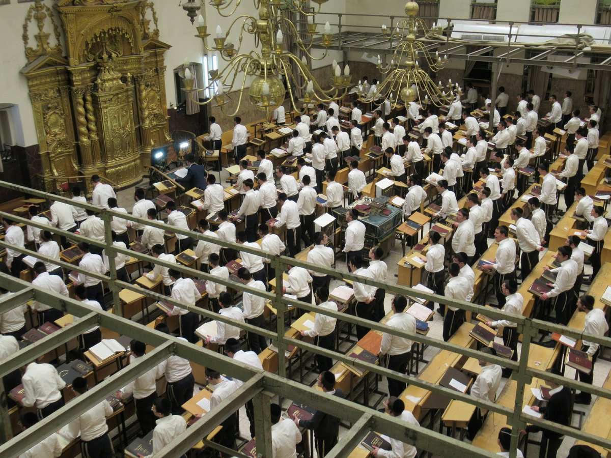 בחצות הלילה: ראש הישיבה התחנן לבחורים - "תתעוררו"