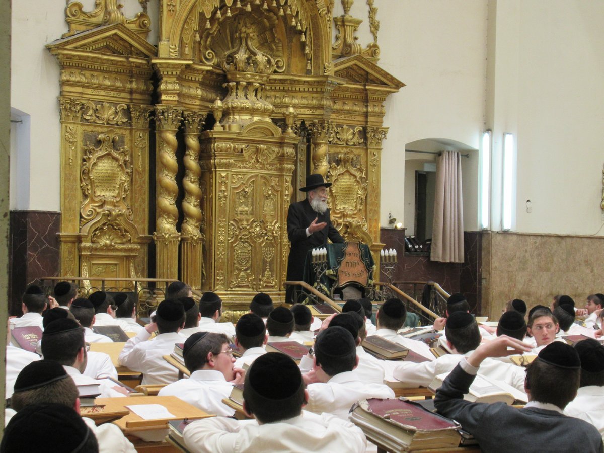 בחצות הלילה: ראש הישיבה התחנן לבחורים - "תתעוררו"