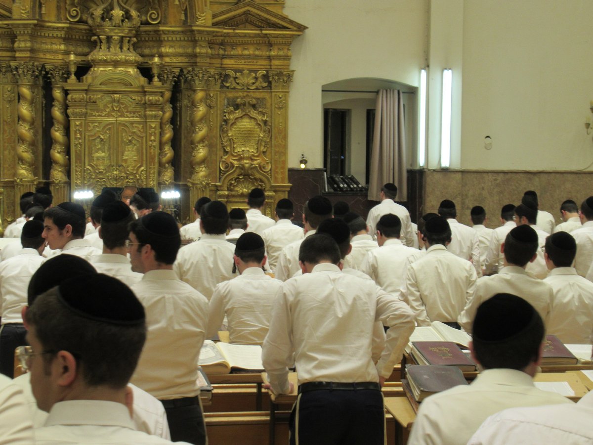 בחצות הלילה: ראש הישיבה התחנן לבחורים - "תתעוררו"