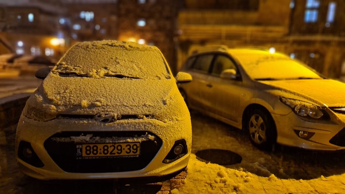 השלג בירושלים:  מאה שערים נצבעה בלבן