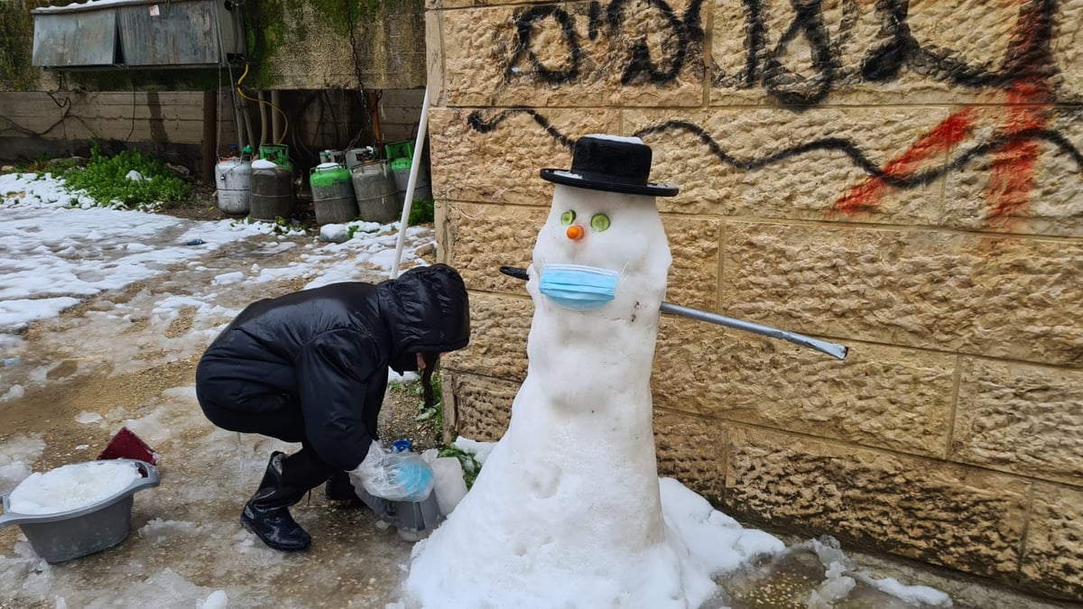 אלו הן בובות השלג של הילדים הירושלמים