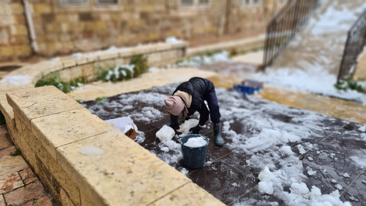 אלו הן בובות השלג של הילדים הירושלמים