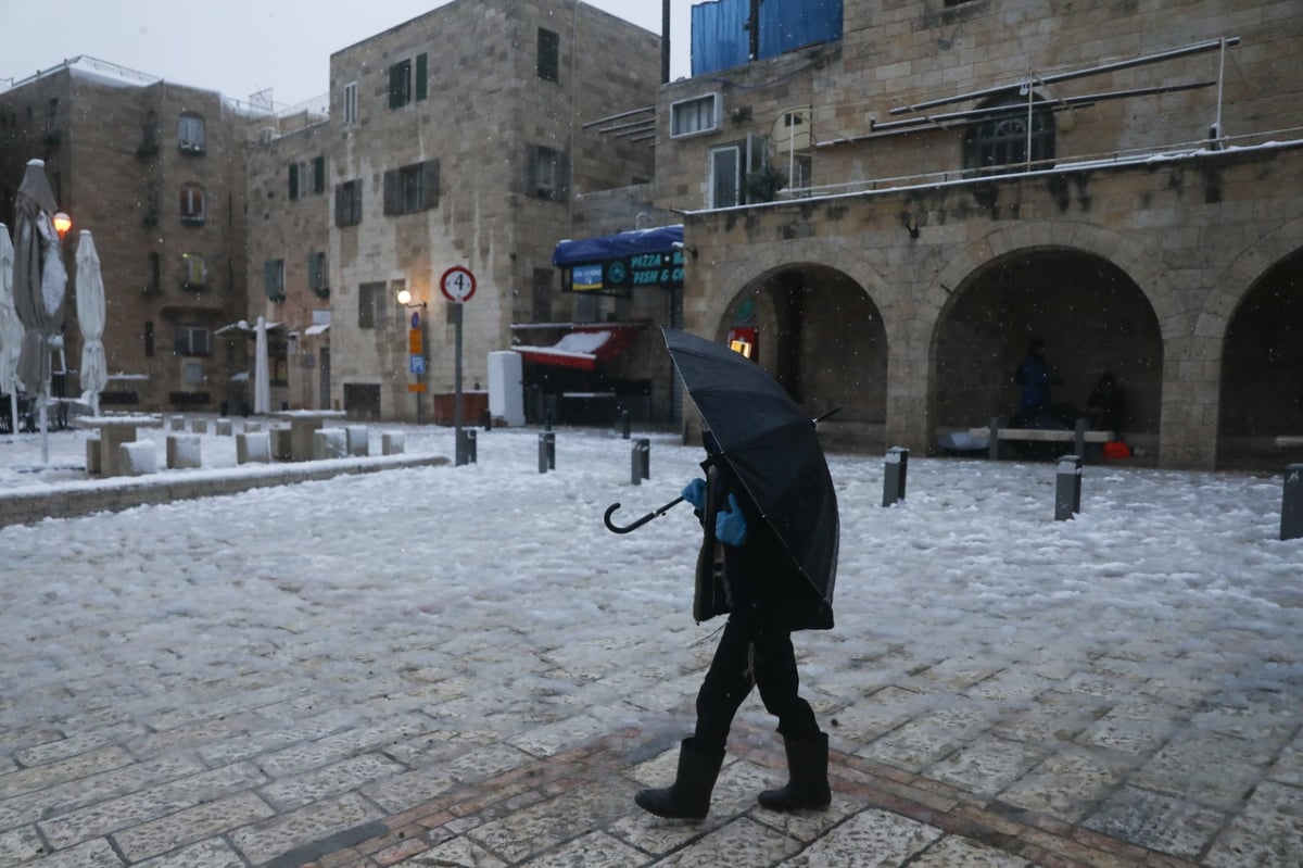 השלג בבירה בעדשה של חיים גולדברג; צפו