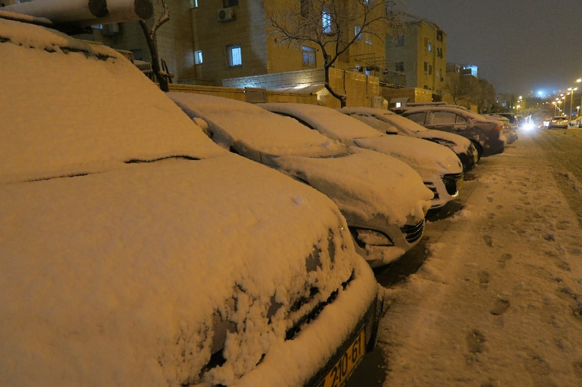 ביתר עילית נצבעה בלבן; הילדים יצאו לחגוג