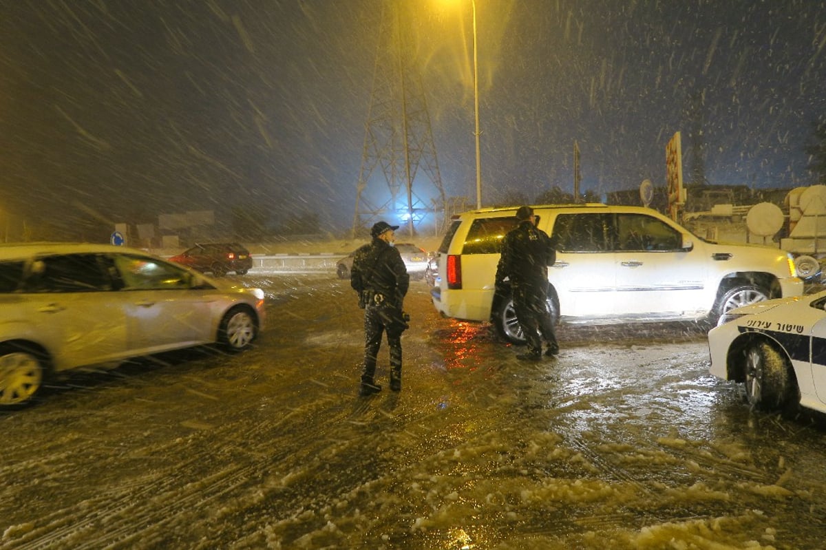 ביתר עילית נצבעה בלבן; הילדים יצאו לחגוג