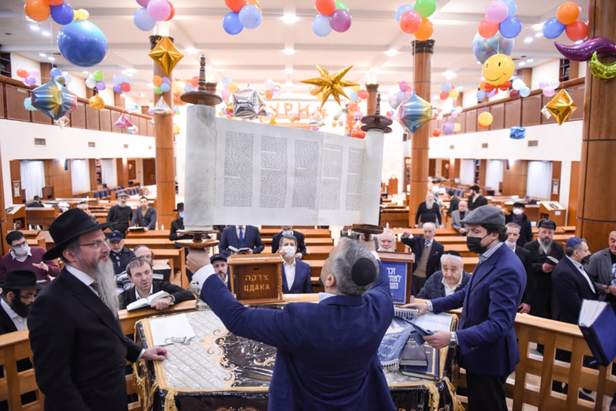 חגיגת פורים בבית הכנסת המרכזי בבירת רוסיה