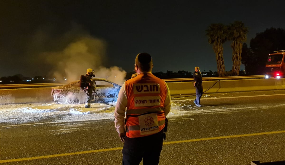 נהג חרדי כבן 30 נהרג בתאונה מחרידה כשרכבו עלה באש