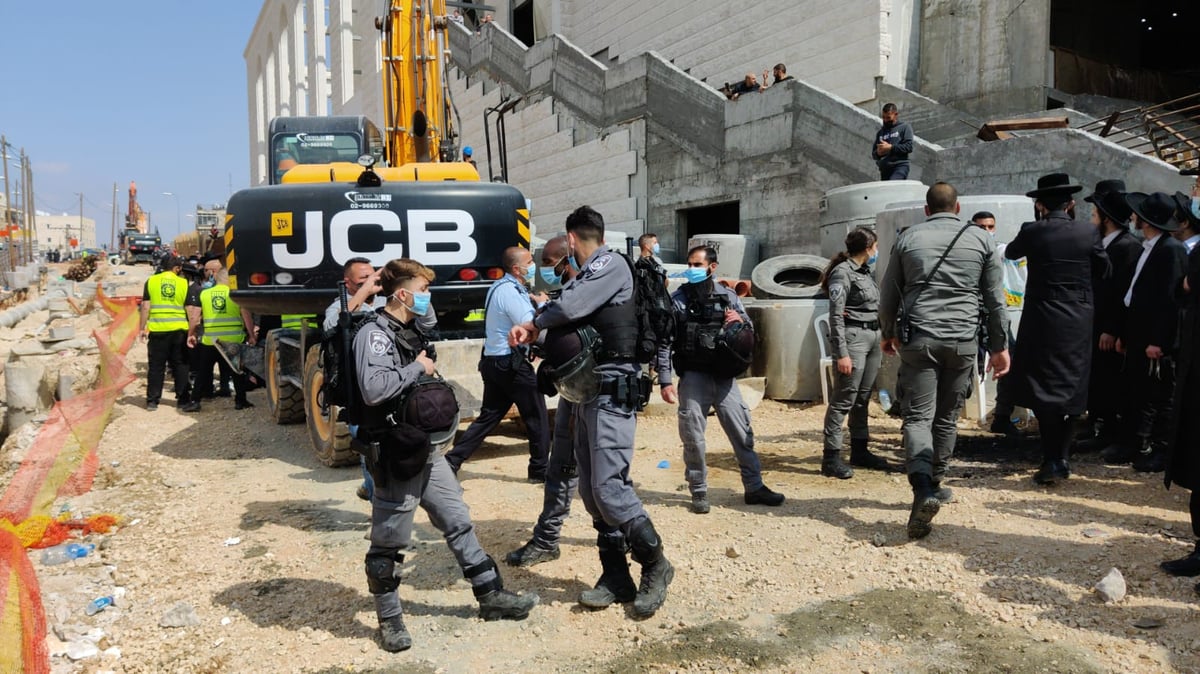 'מחאת הרכבת הקלה': לראשונה עם הרב הבכיר מברסלב