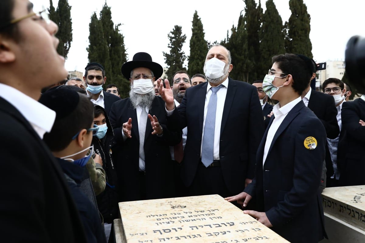 דרעי הצביע וביקש הכרעה: "צאו להצביע"