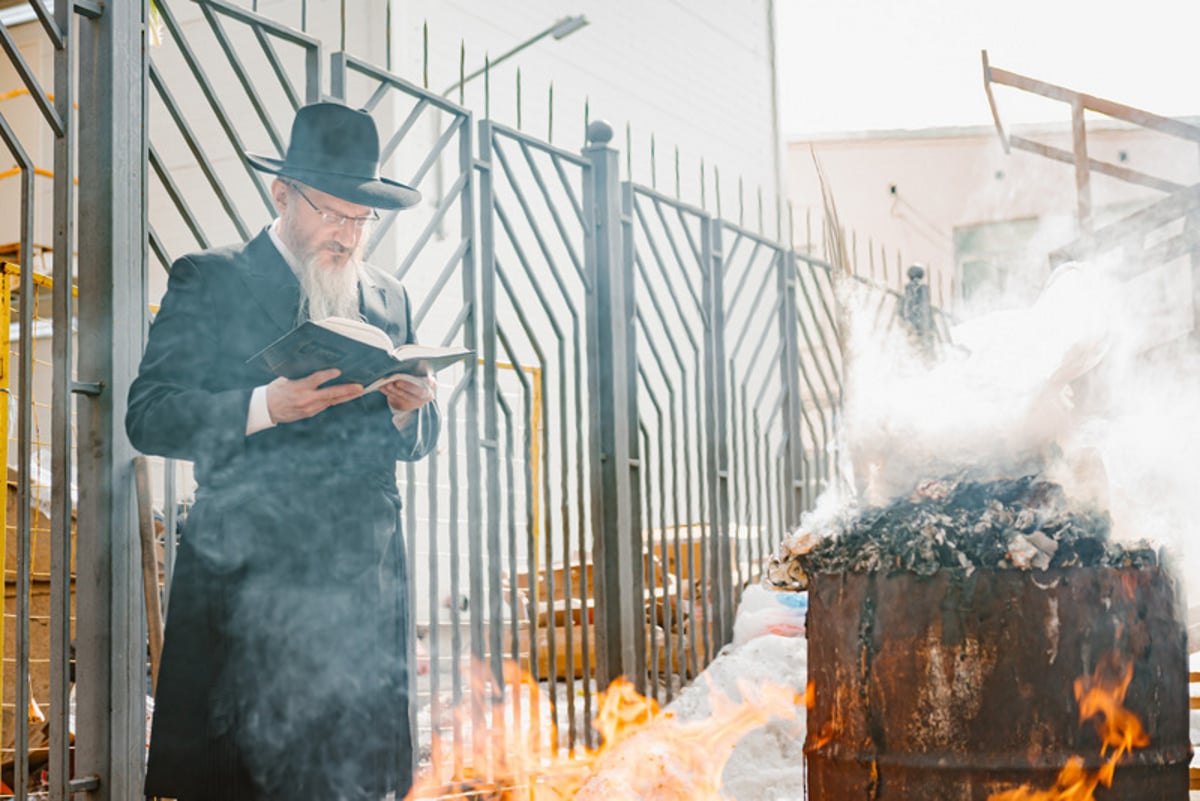 ערב פסח בבירת רוסיה: מכירת ושריפת חמץ