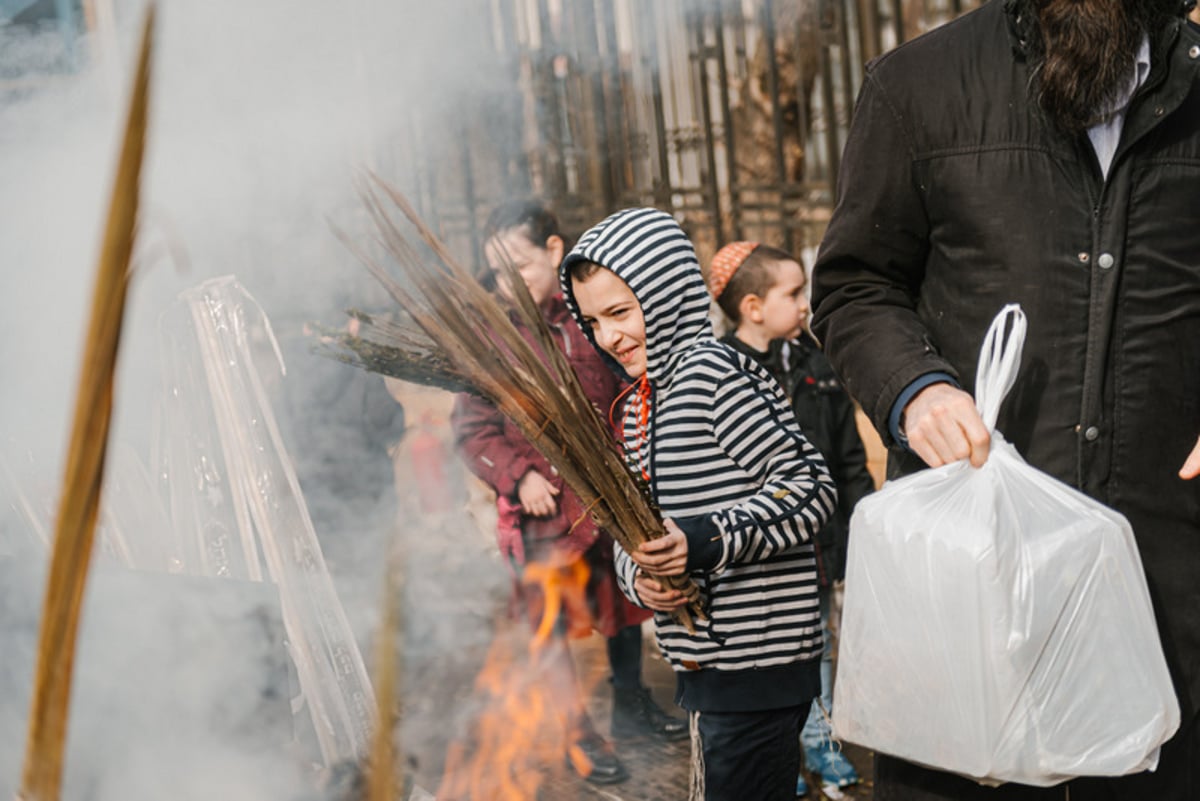 ערב פסח בבירת רוסיה: מכירת ושריפת חמץ