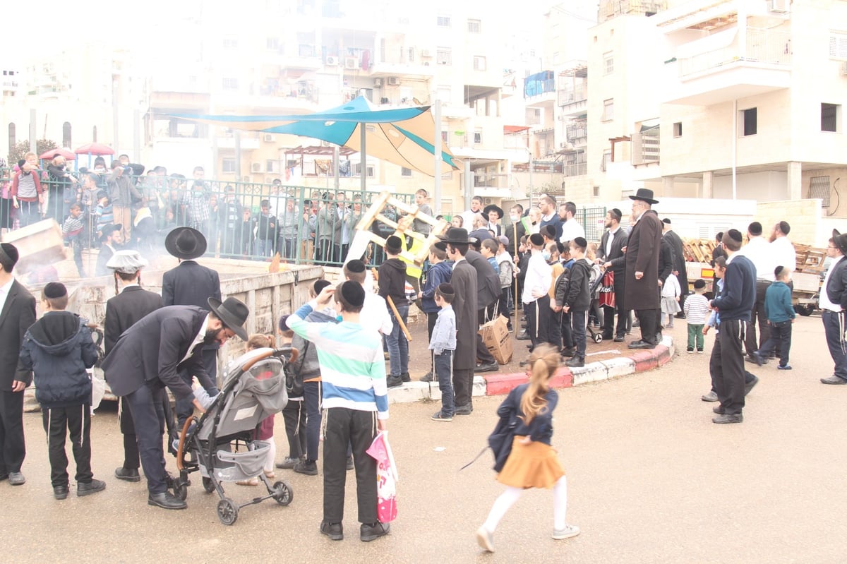 תיעוד נרחב: מודיעין עילית שרפה את החמץ