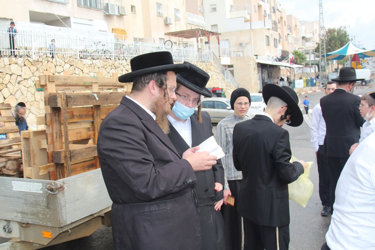 תיעוד נרחב: מודיעין עילית שרפה את החמץ