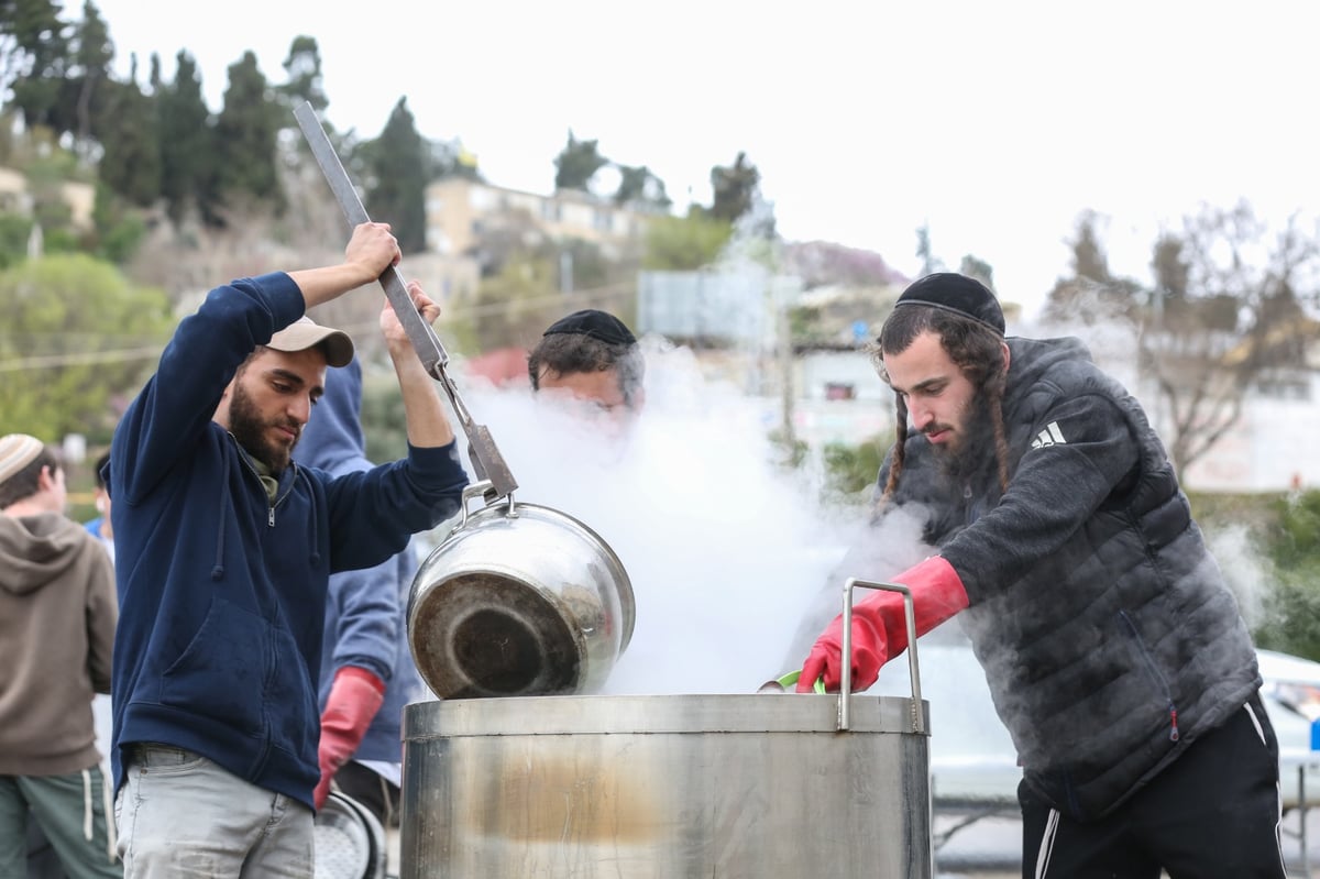 תיעוד: הכנות לחג הפסח בעיר הקודש צפת