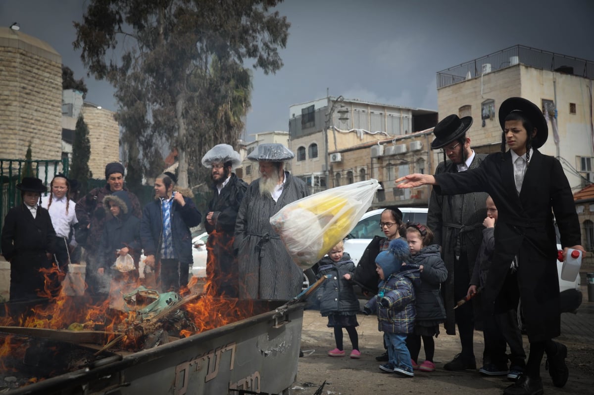 בגשם ובקור הירושלמי: שריפת חמץ תשפ"א