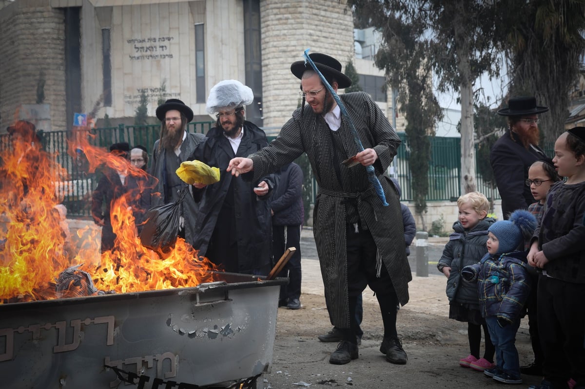 בגשם ובקור הירושלמי: שריפת חמץ תשפ"א