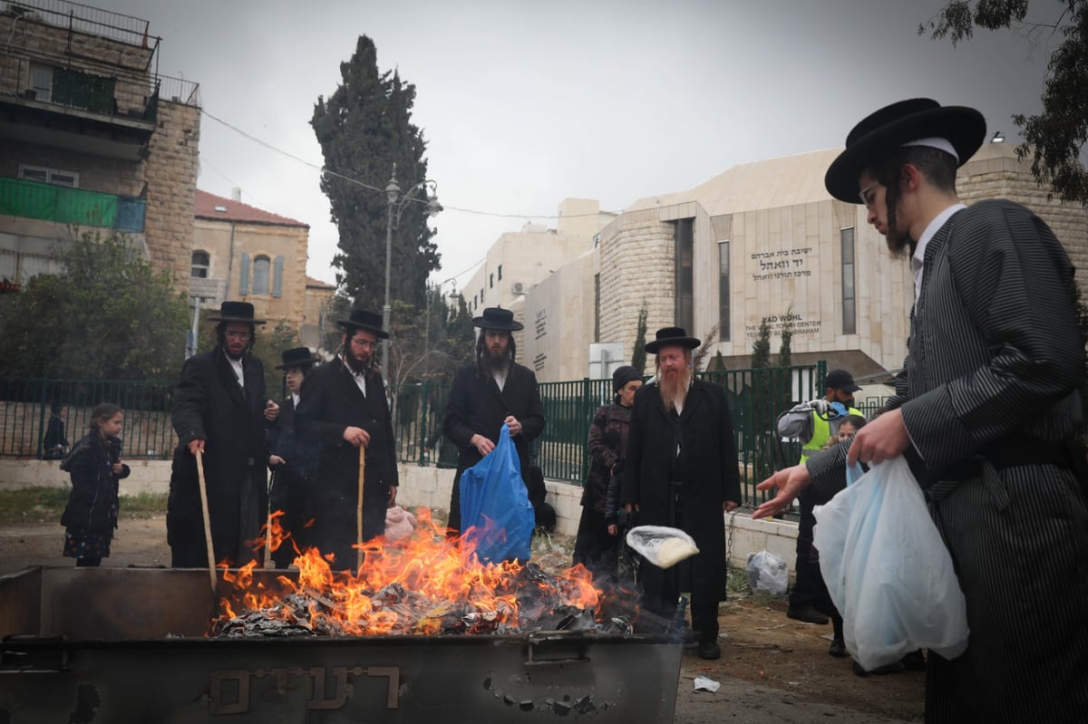 בגשם ובקור הירושלמי: שריפת חמץ תשפ"א