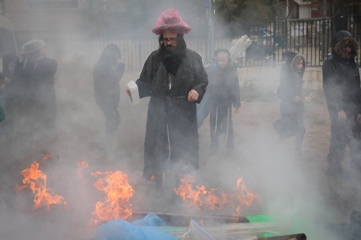 בגשם ובקור הירושלמי: שריפת חמץ תשפ"א