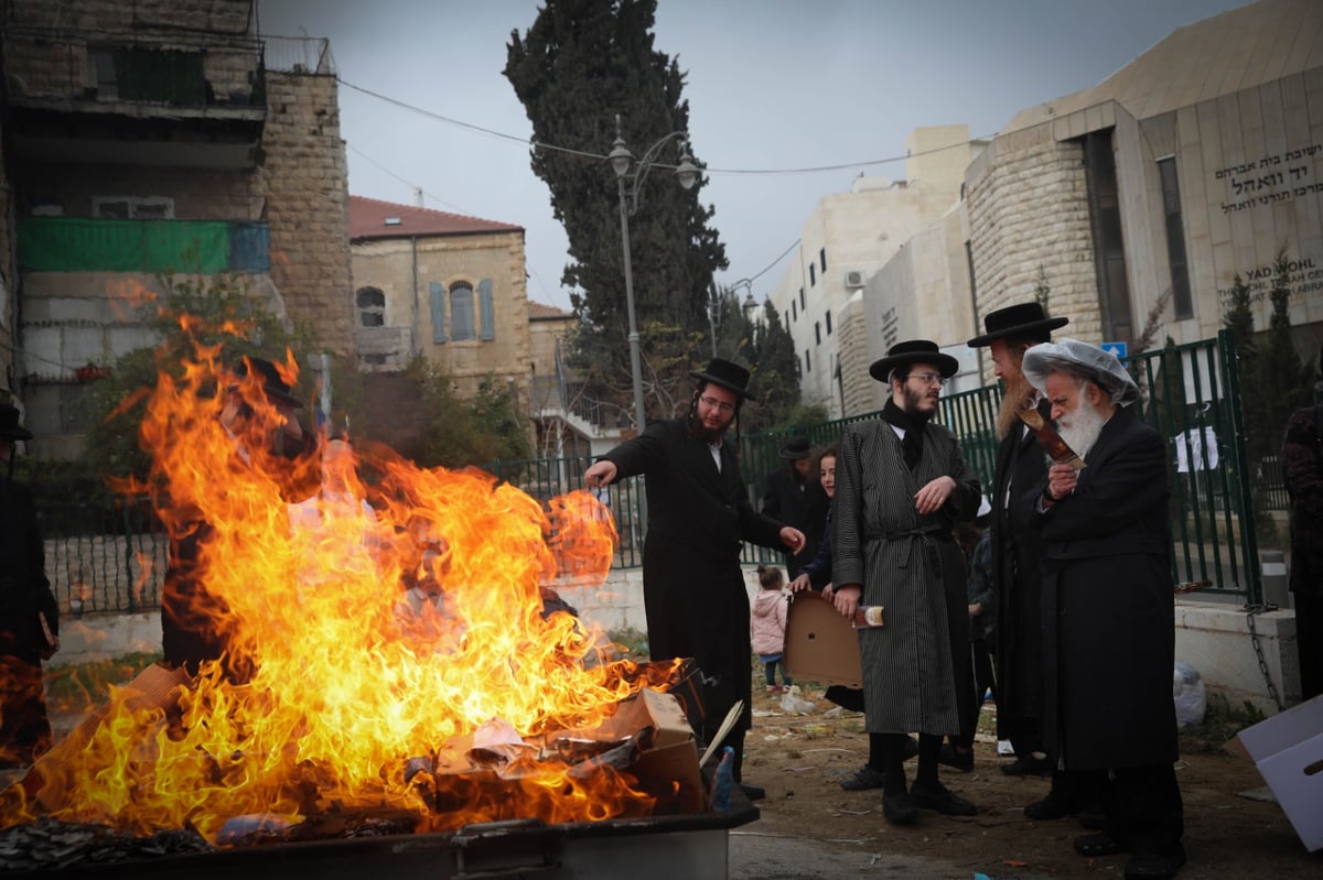 בגשם ובקור הירושלמי: שריפת חמץ תשפ"א