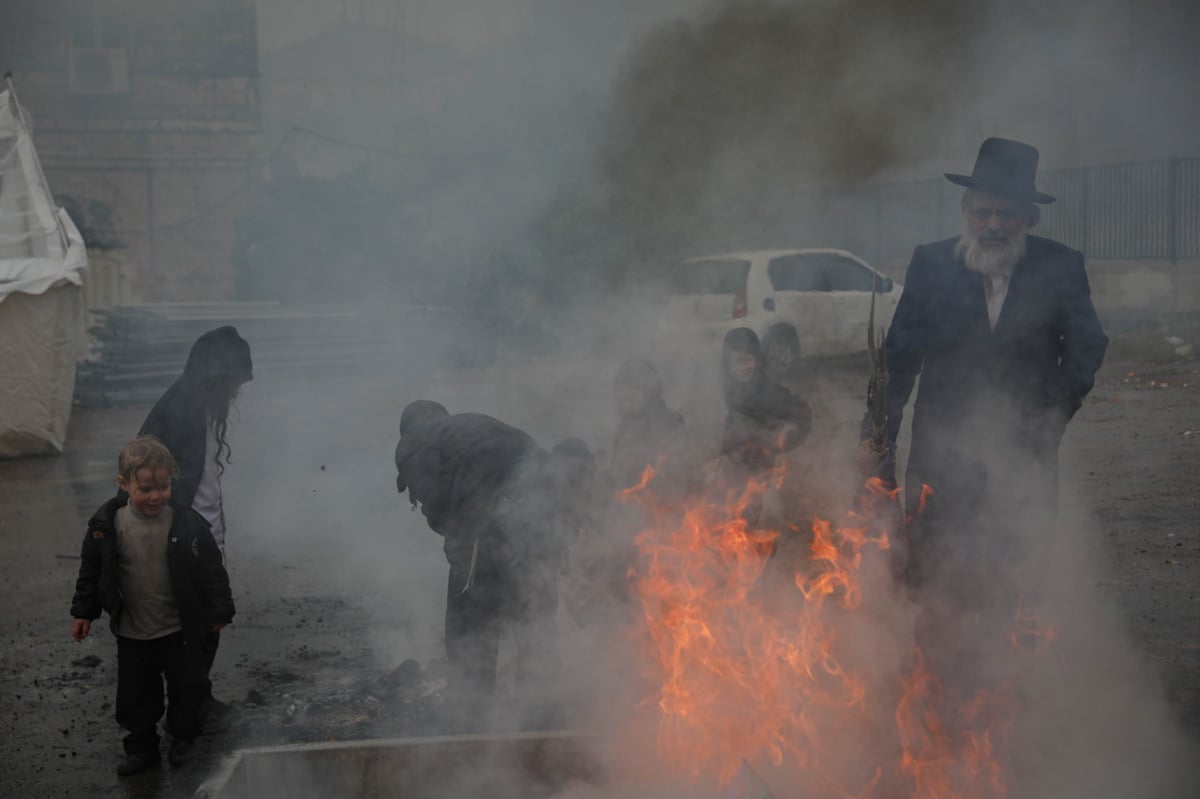 בגשם ובקור הירושלמי: שריפת חמץ תשפ"א