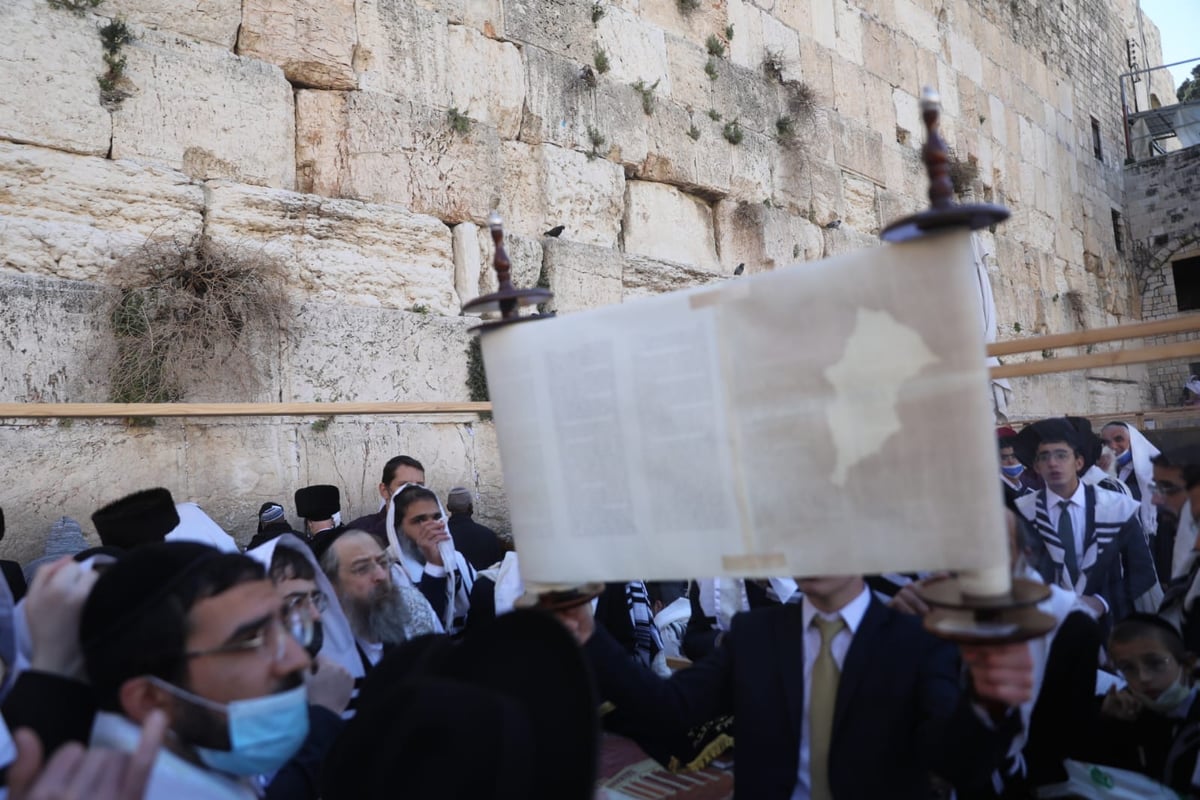 לאחר שנת ה'קורונה'; האלפים חזרו ל'ברכת כהנים' בכותל