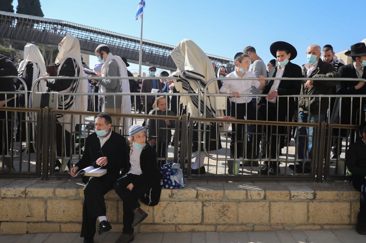 לאחר שנת ה'קורונה'; האלפים חזרו ל'ברכת כהנים' בכותל