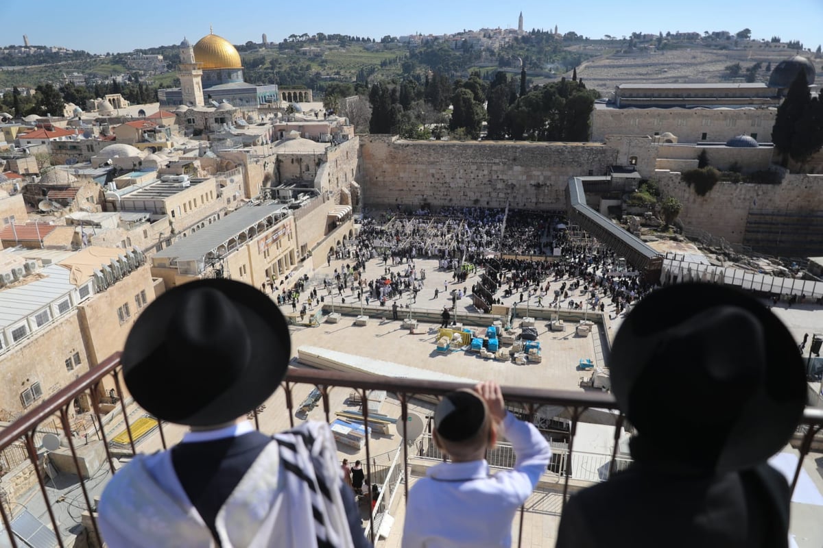 לאחר שנת ה'קורונה'; האלפים חזרו ל'ברכת כהנים' בכותל