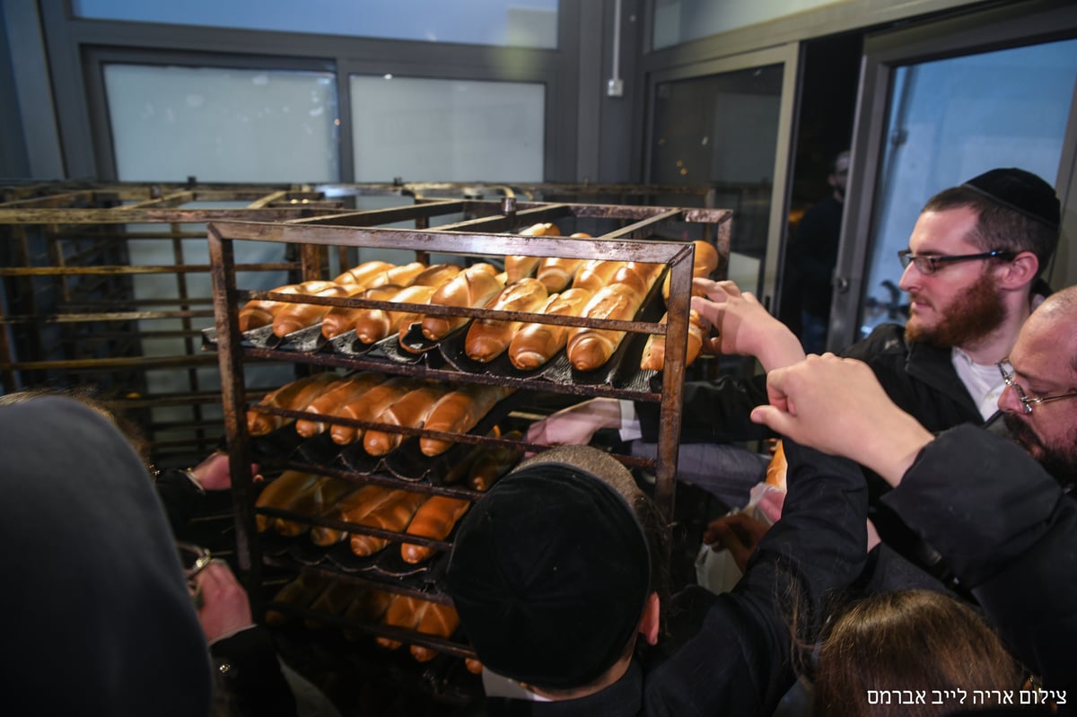 הירושלמים הסתערו על החמץ הראשון; צפו