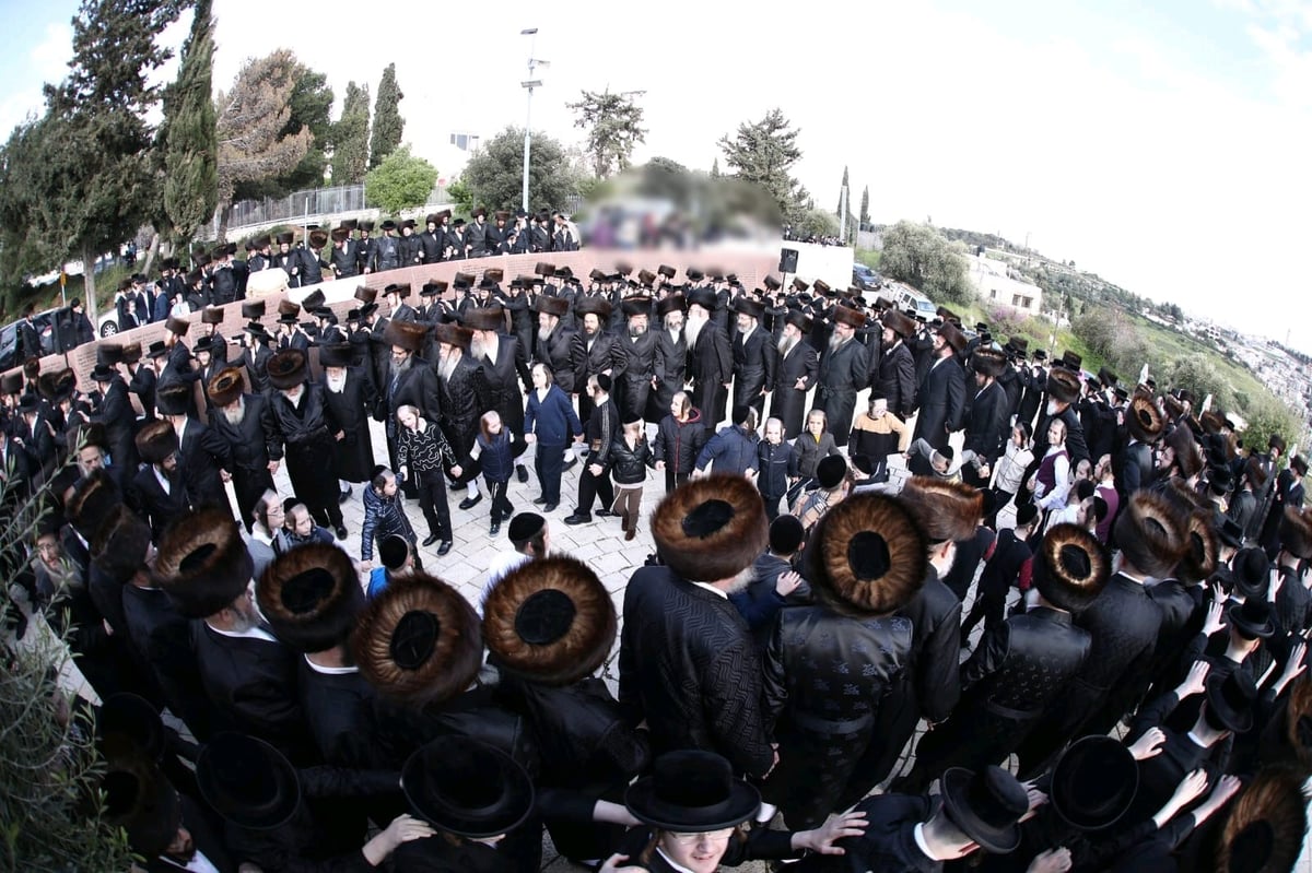 מראות חג הפסח בקהילת סאטמר בבני ברק