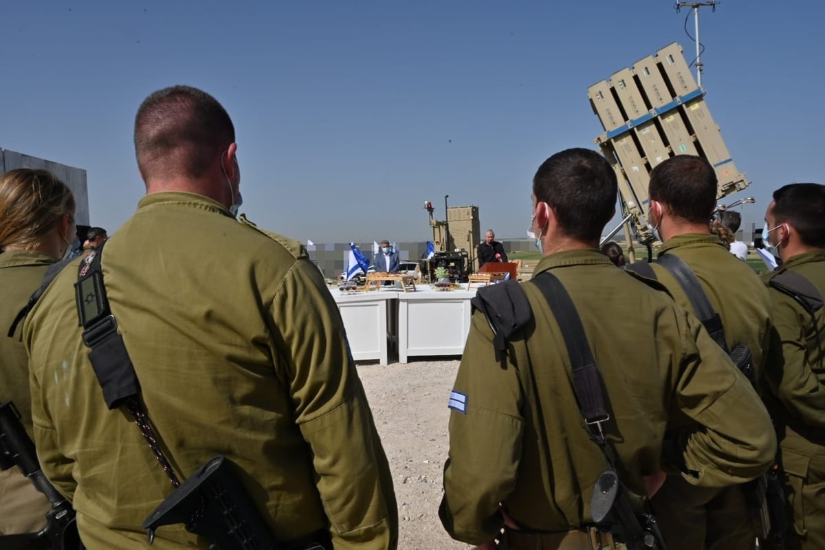 גנץ: 'נערכים מול איומים שאיראן מציבה לנו'