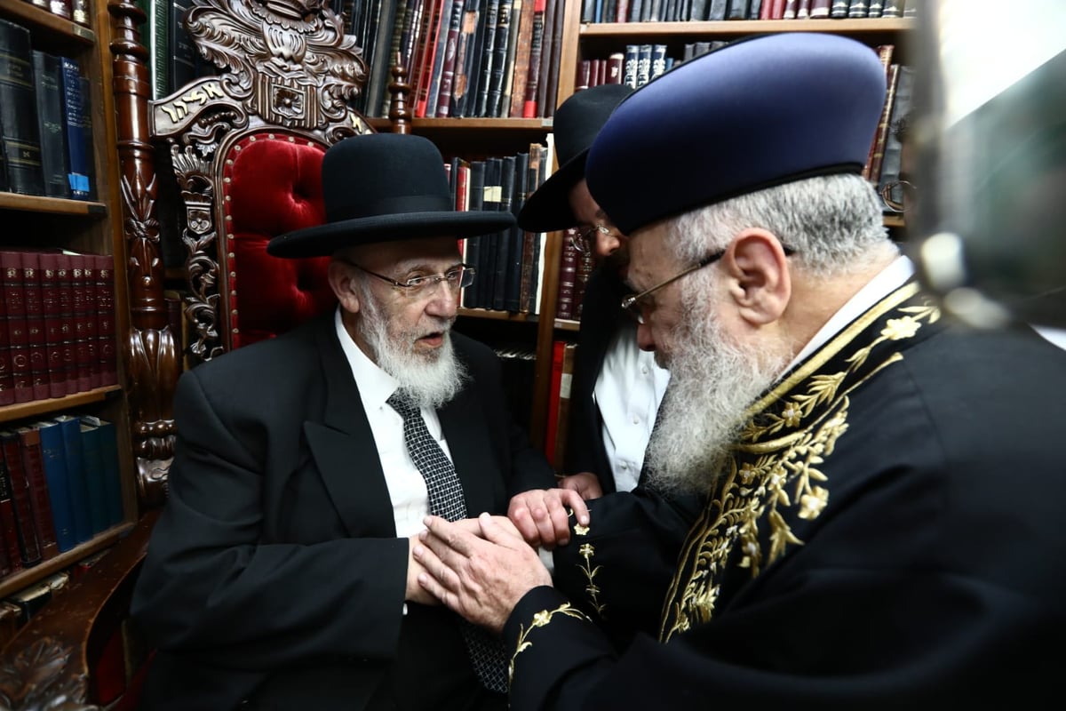 תיעוד: ברית המילה לנין מרן הגר"ע יוסף זצ"ל