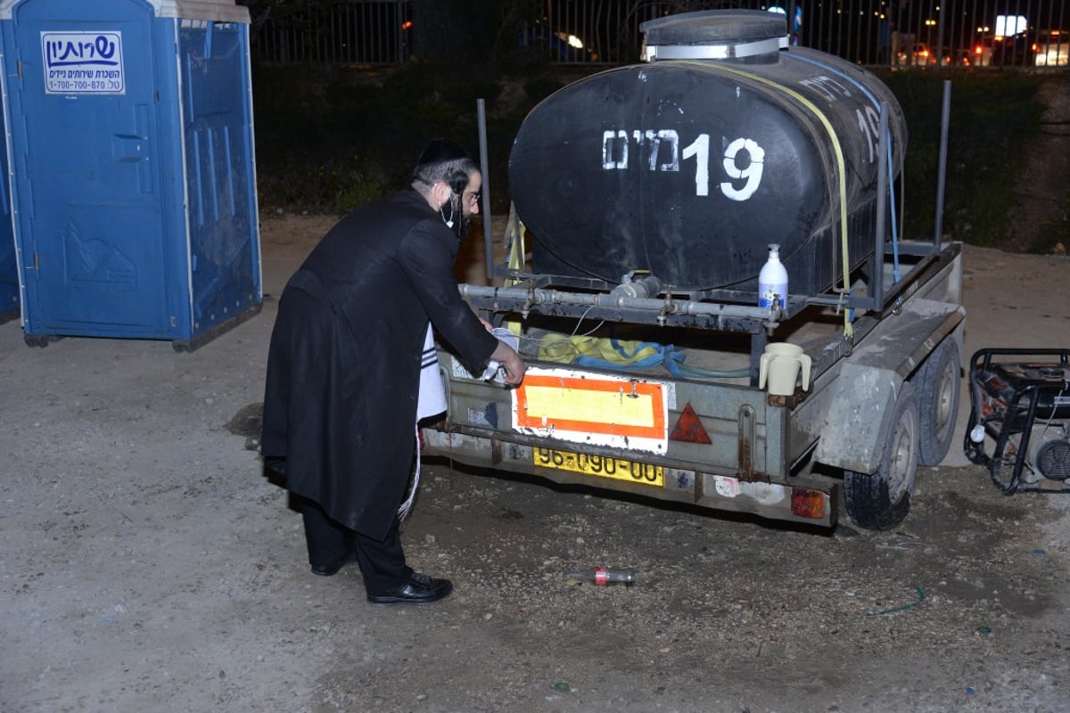 המונים בהילולת יהושע בן נון • צפו בתיעוד