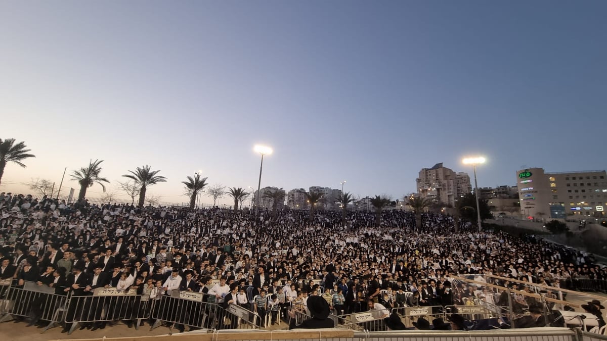 לאחר 13 שנה: הגר"ג אדלשטיין הגיע לביקור במודיעין עילית • צפו