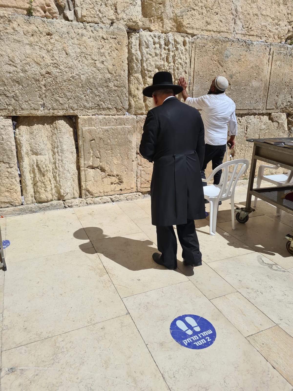 סמוך לשבת: התפילה של הגר"ר אלבז בכותל