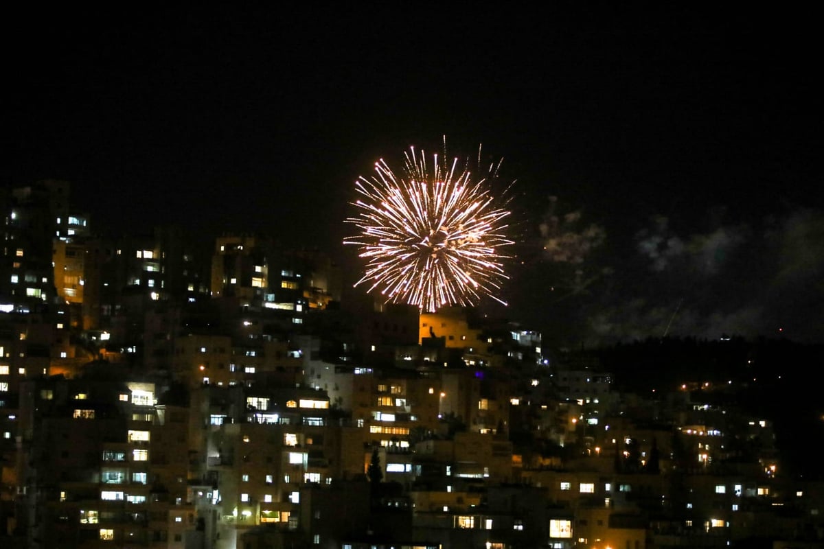 כך נראו הזיקוקים משכונת הר נוף בירושלים