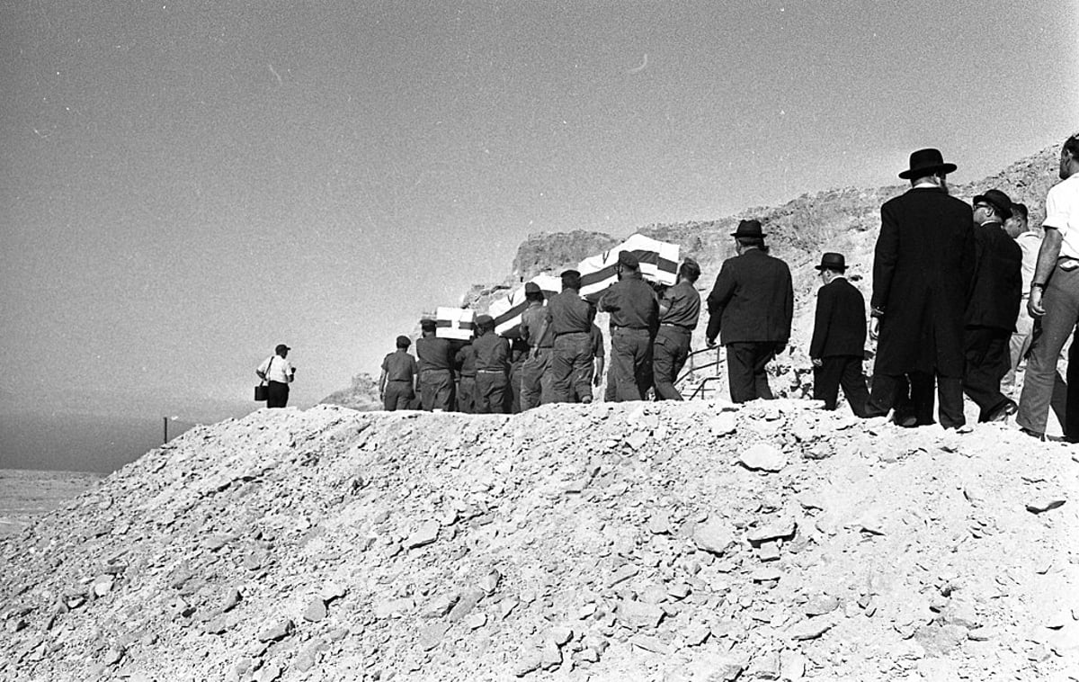 קדושי 'בית שני' שזכו לקבורה בטקס צבאי