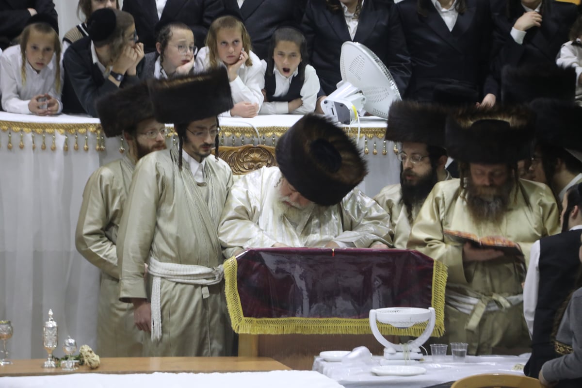 תיעוד מסכם: האדמו"ר מתוא"י שבת בקרב חסידיו בביתר עילית