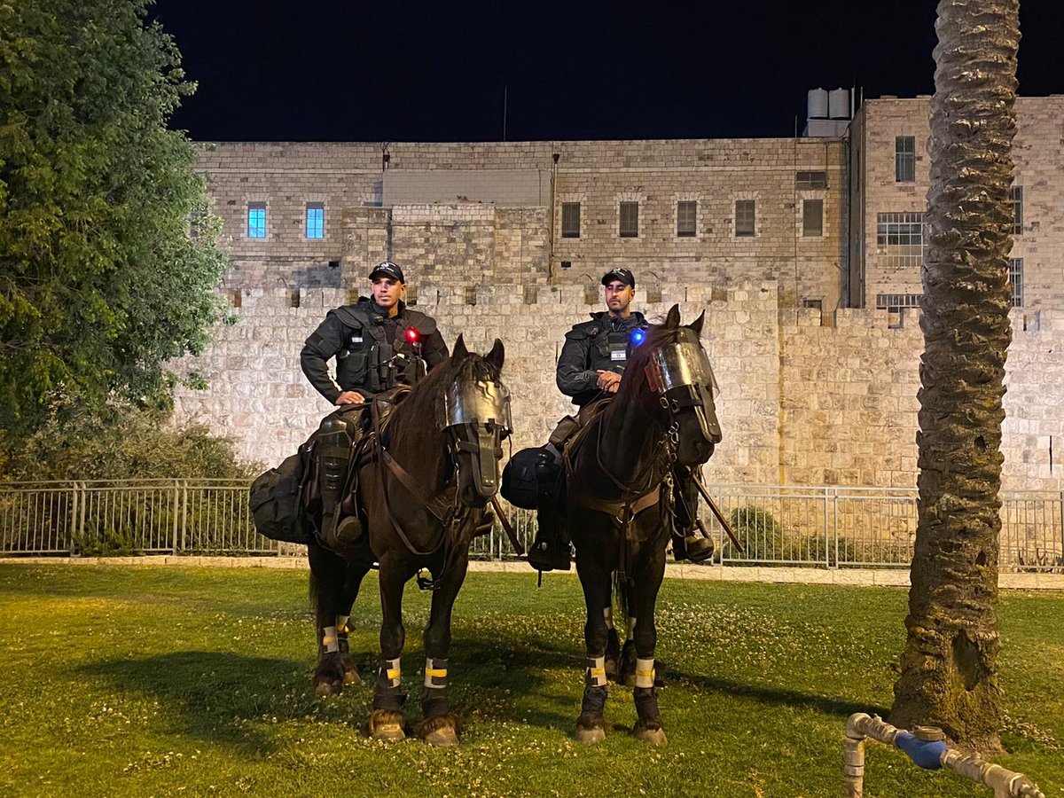 תיעוד מחריד במיוחד: לינץ' בחרדי בירושלים, מצבו קשה