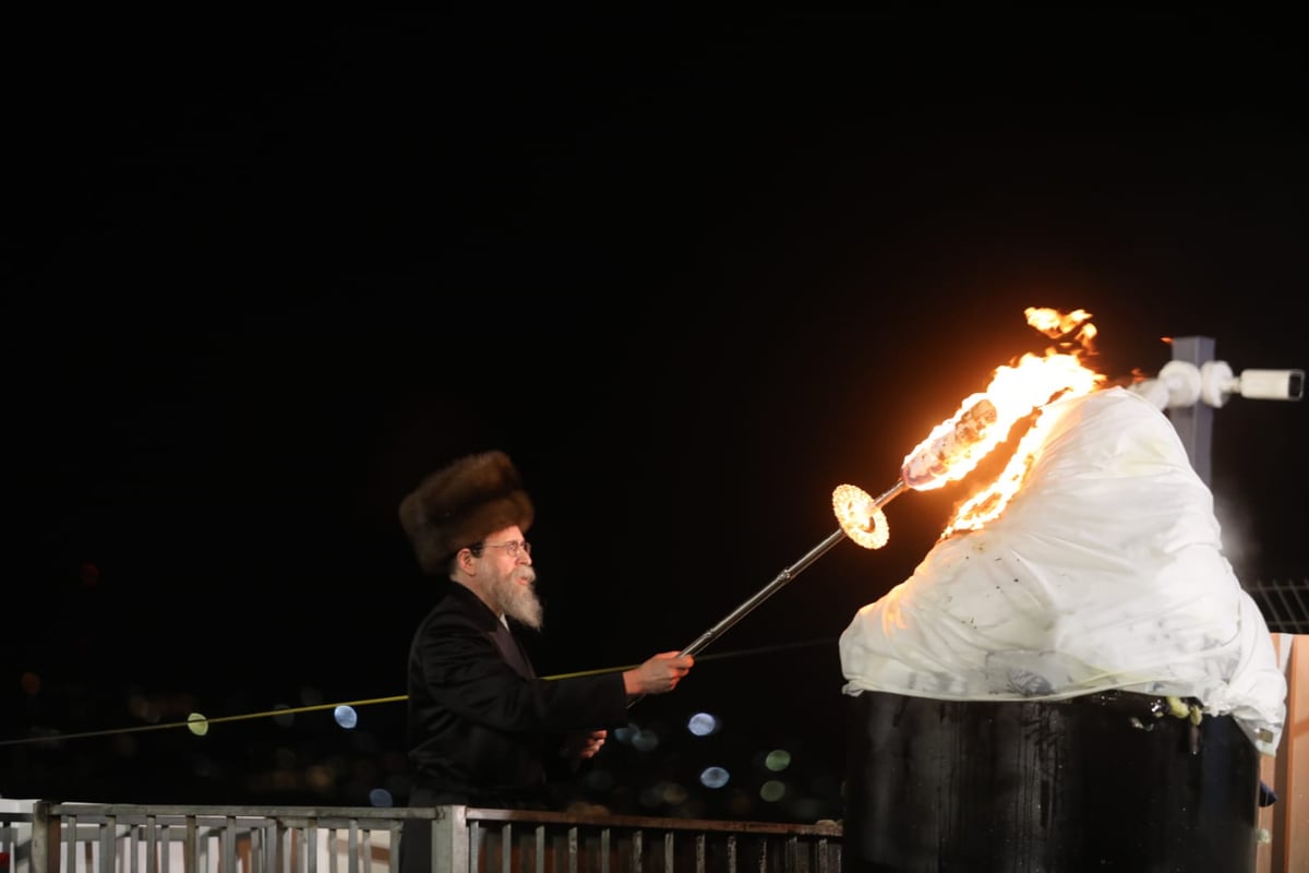 שידור חי מציון הרשב"י; מעמדי ה'הדלקות' במירון