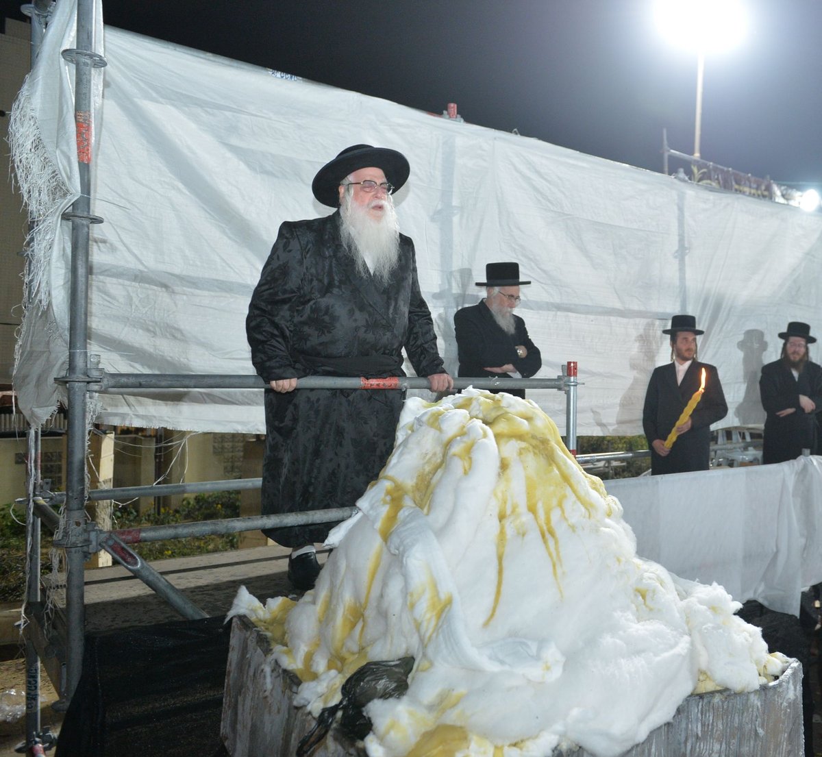 תיעוד: מראות ל"ג בעומר בחסידות צאנז