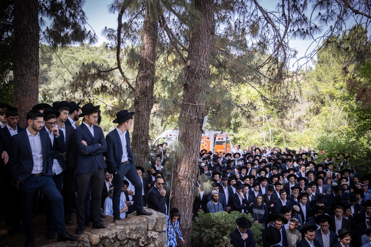 שידור חוזר: הלוויתו של הבחור אברהם דניאל אמבון ז"ל