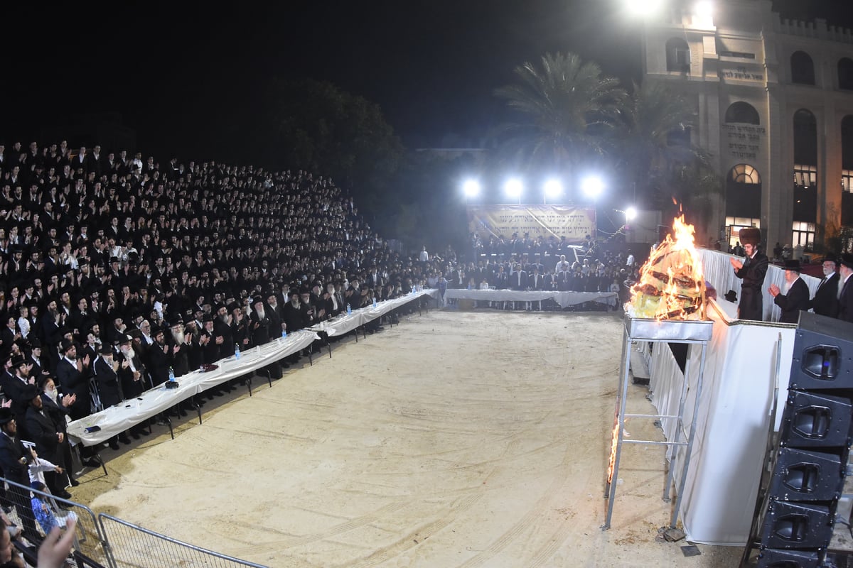 האדמו"ר מסאדיגורה ערך חלאקה לילדי חסידיו